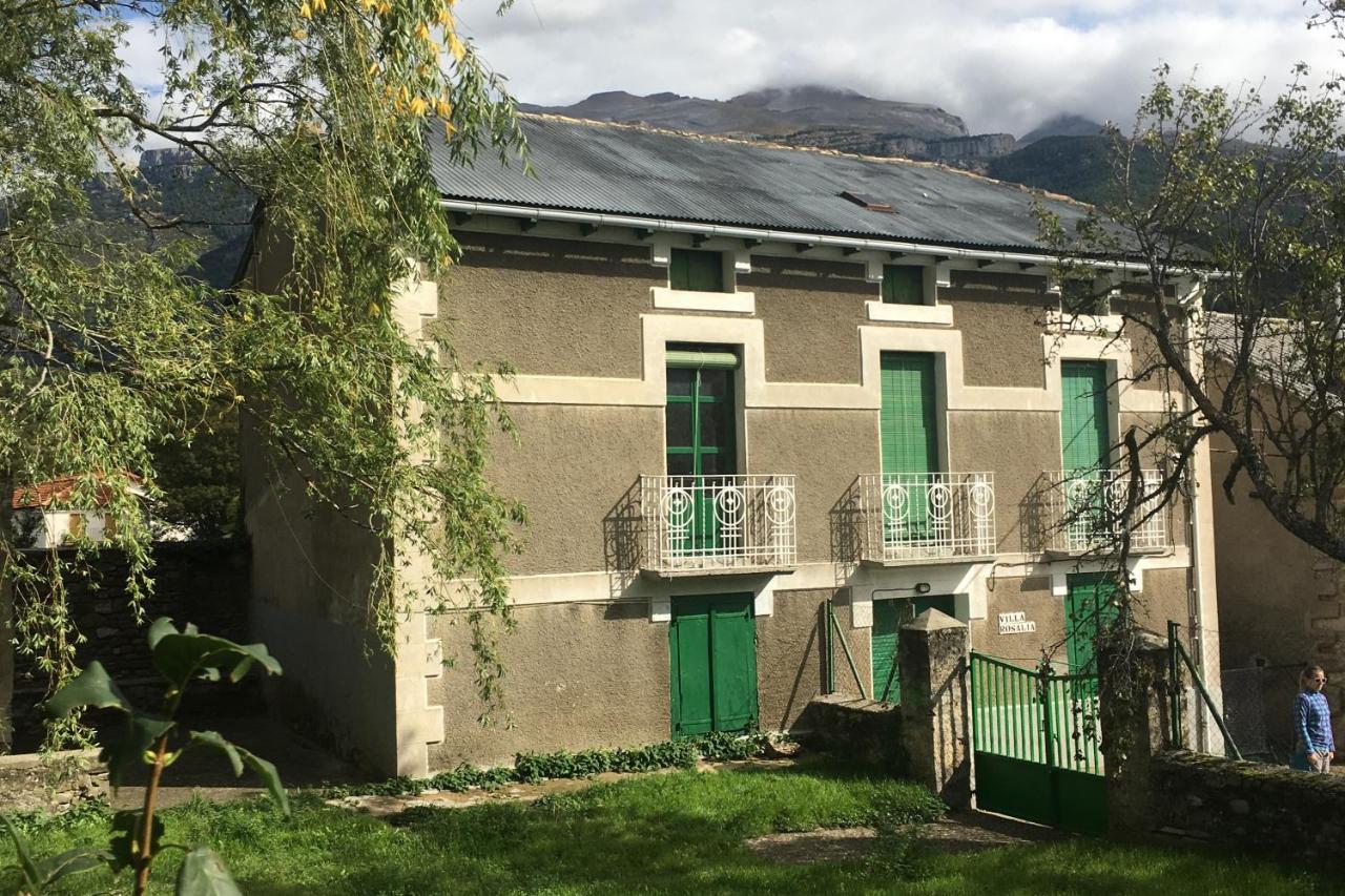 Villa Rosalia Villanua Bagian luar foto